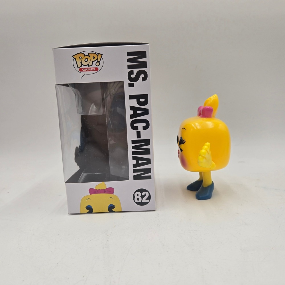 Funko Pop Games Ms Pac-Man 82 Vinyl Figure Arcade Retro Gaming Yellow - Picture 4 of 8